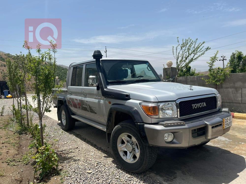 Toyota Land Cruiser 70